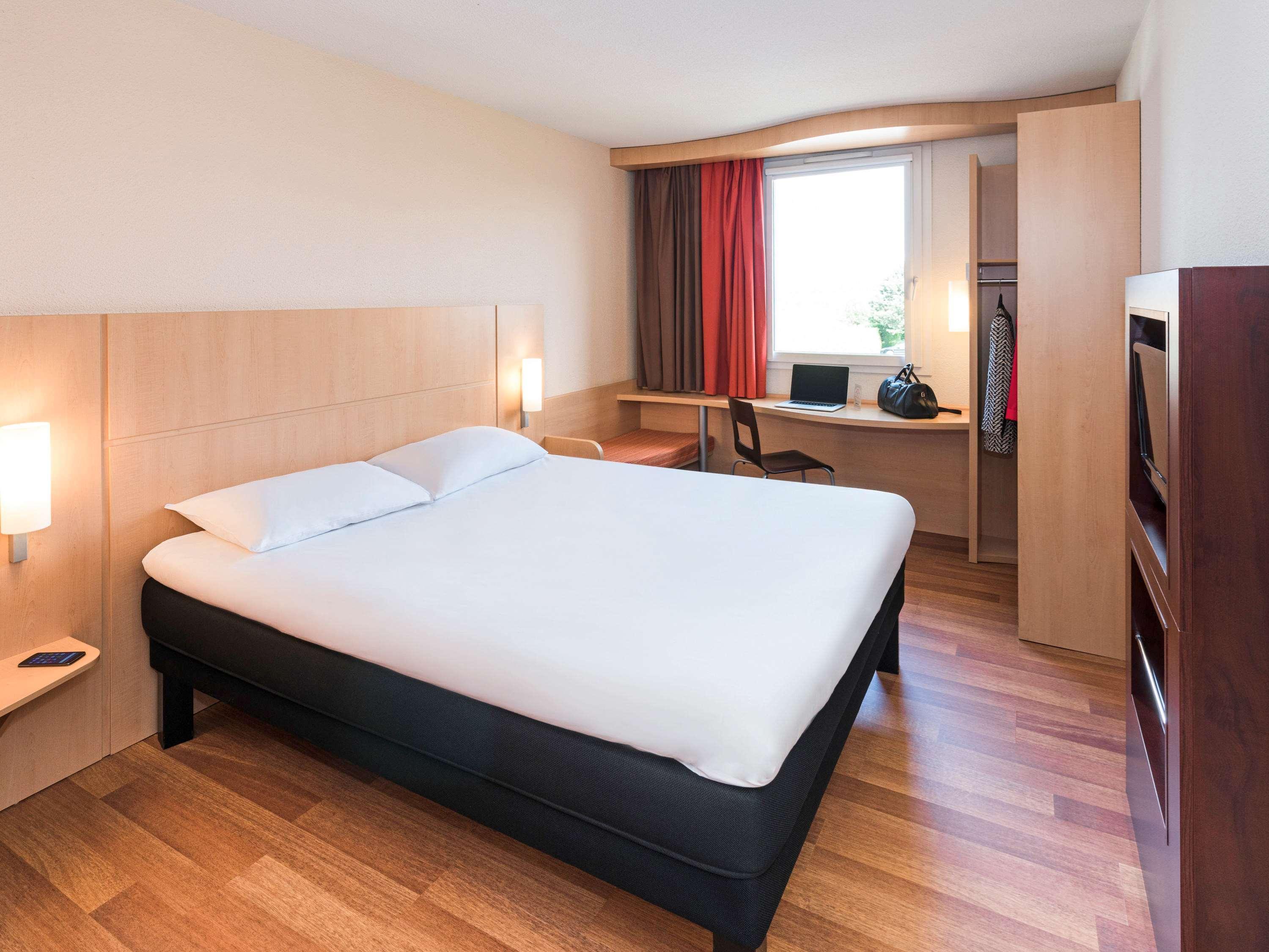 Ibis Karlsruhe Hauptbahnhof Hotel Exterior photo